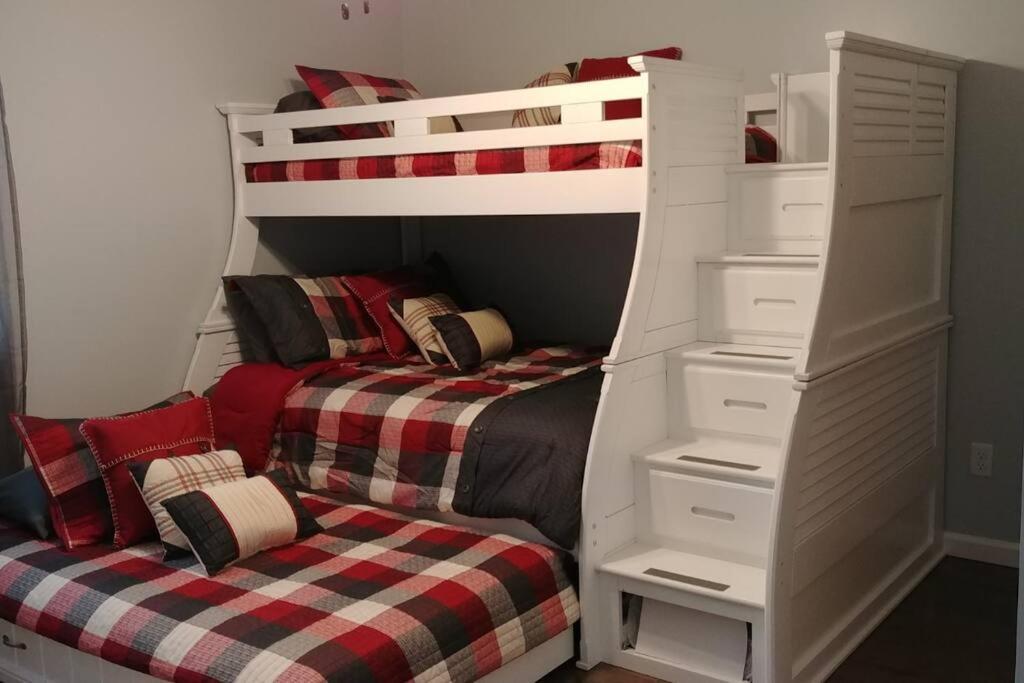Peace Of Heaven ~ Modern Chic Cabin W/ Majestic Mountain Views 브라이슨시티 외부 사진